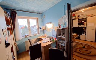 Apartament 2 camere bucatarie inchisa si balcon generos zona Rahovei - Poză 1