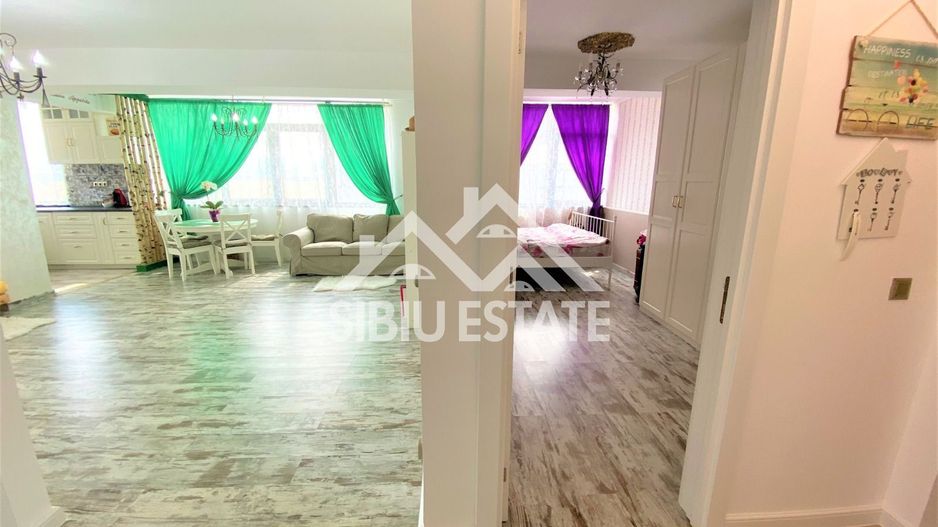 Apartament de vanzare cu 3 camere, suprafata.utila 70mp. - Poză 13