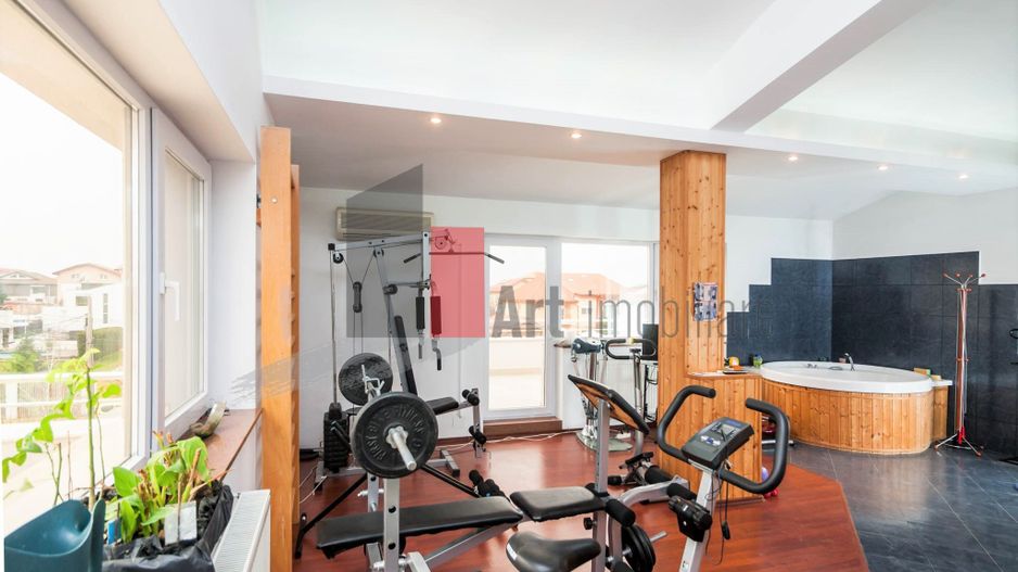 Vila luxoasa cu piscina si curte generoasa - Pipera - Poză 23