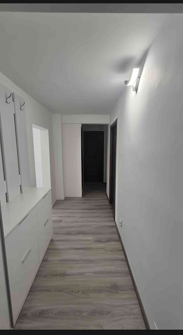 AP. 4 CAMERE - BOXA INCLUSA, PARCARE INCLUSA, CENTRALA, COMIS 0% - Poză 2