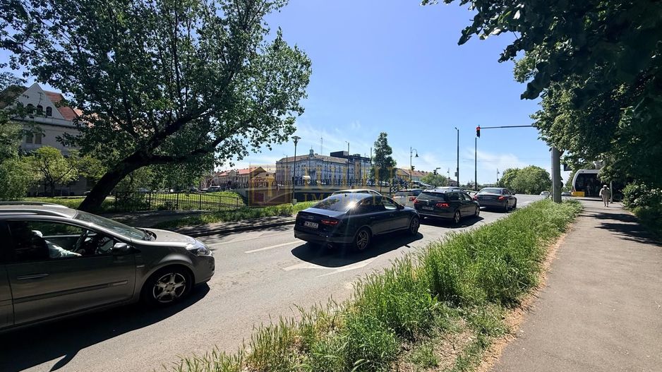 2 camere| cu vedere catre Bega-zona superba| apartament frumos, costuri mici| - Poză 19