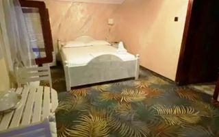 Pensiune cu 18 camere in centrul Brasovului - Poză 10