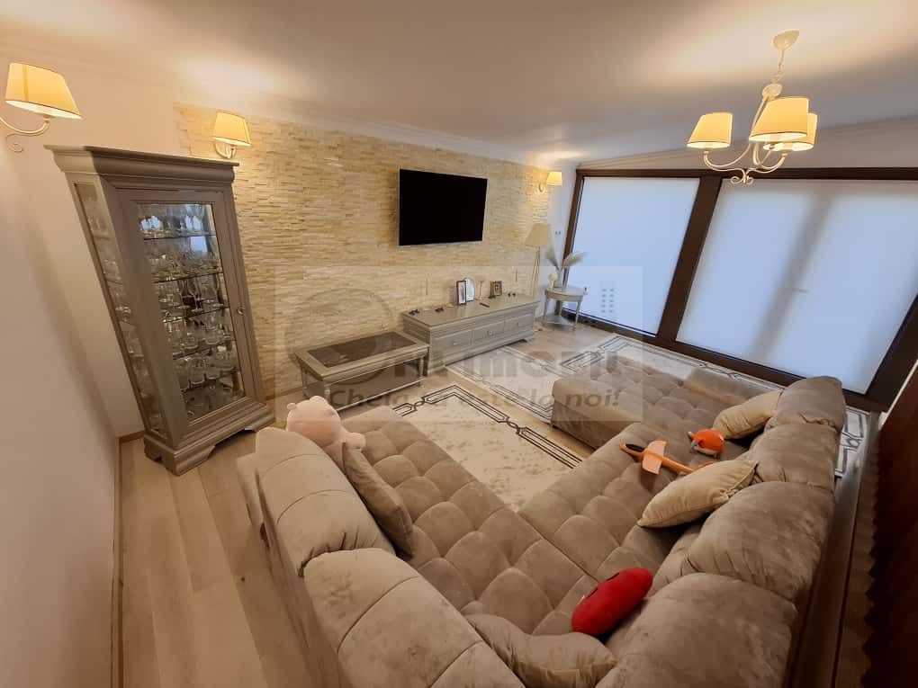 Vila tip duplex,  3 camere, 2 bai, libera, mobilata de lux, Barnova - Poză 7