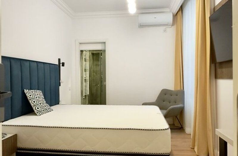 Magheru: 5 camere cu băi proprii – business regim hotelier care deja produce. - Poză 17