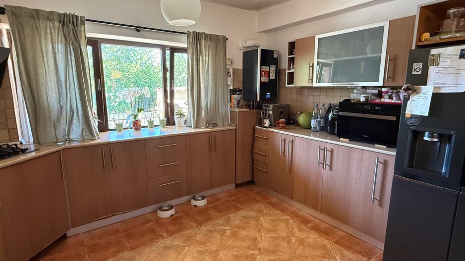VANZARE Vila tip duplex in Popesti Leordeni - Poză 2