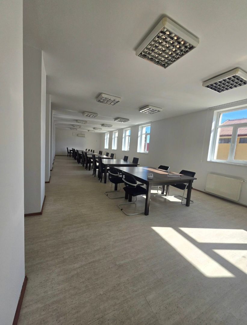 Birouri moderne Calea Clujului - Poză 3