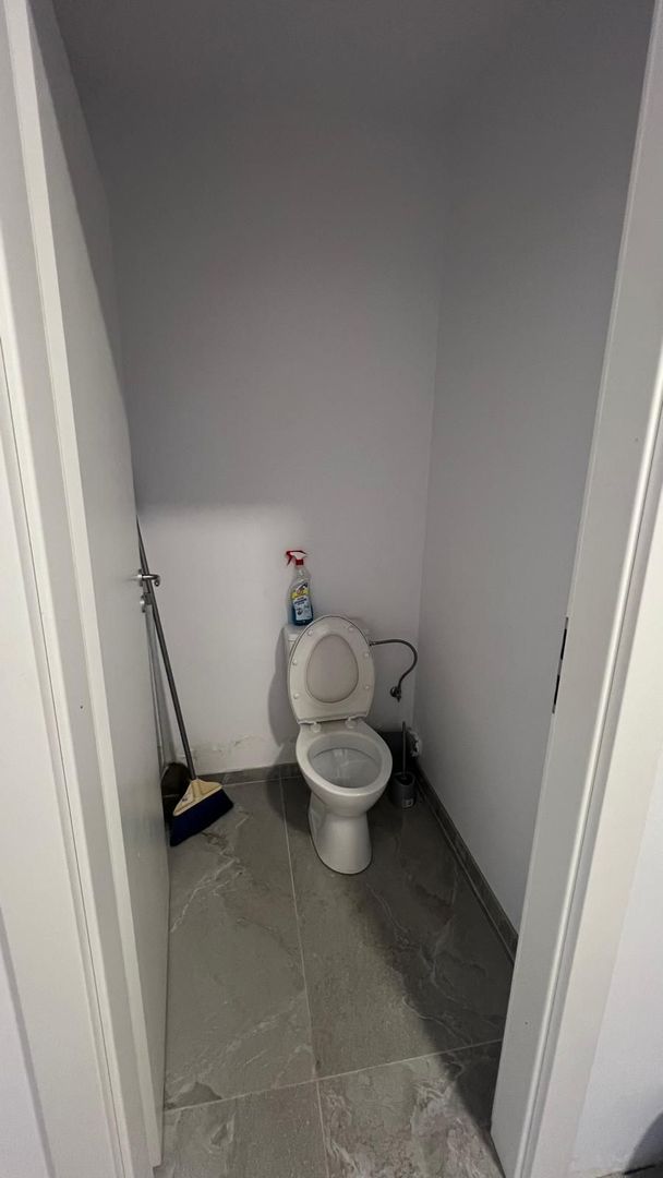 140 mp la Prelungirea Ghencea – Vitrină Stradală - Poză 7