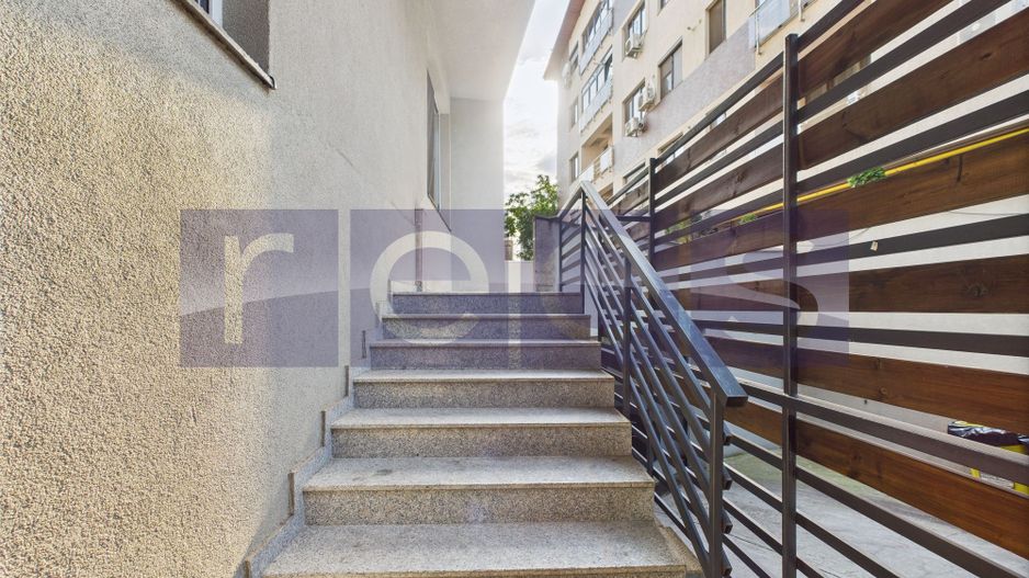 VANZARE APARTAMENT | INTRARE STRADALĂ | VAD EXCELENT | CURTE PROPRIE | DAMAROAIA - Poză 11