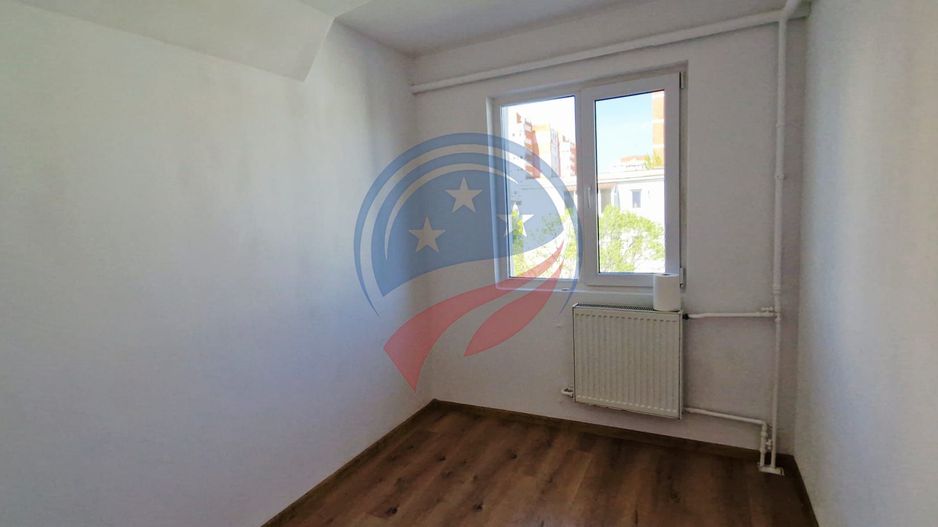 Aparament de vanzare in zona Craiovita - Poză 19