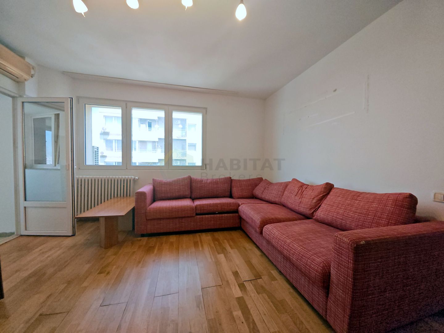 Apartament cu trei camere in inima cartierului Titan - Poză 11
