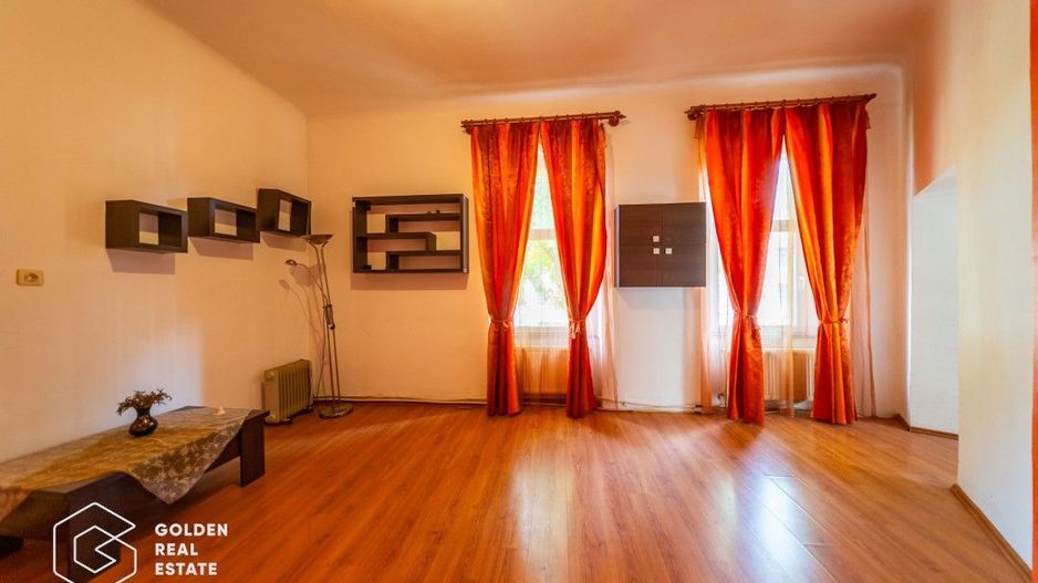 Rar pe piata! 2 apartamente singure in curte, fatada renovata, zona Teatru - Poză 19