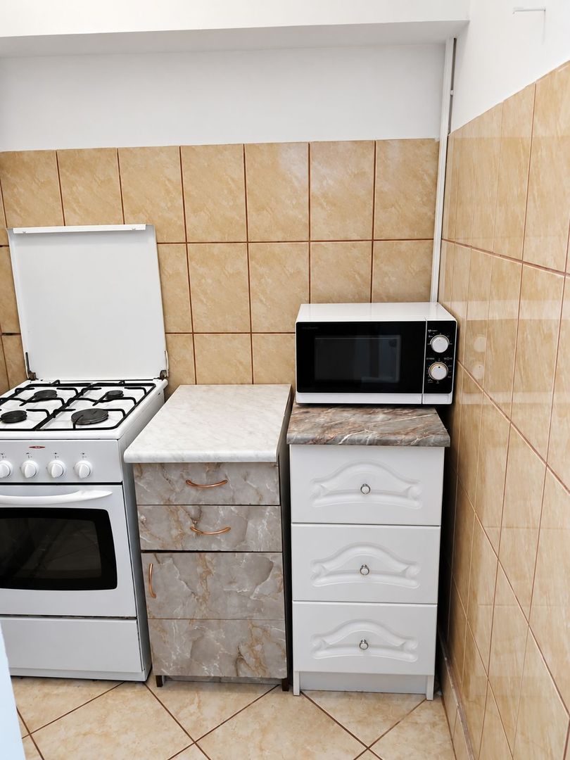 Bălcescu – Victor Babeș | 2 camere | Centrală proprie | Climă | Etaj 3 - Poză 9