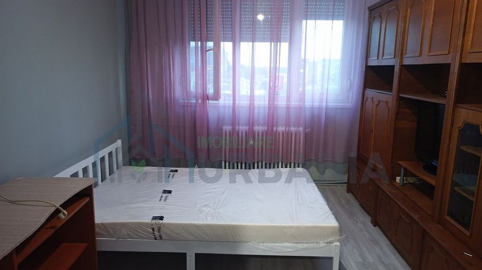 Garsonieră renovată, etaj 3, zona Ioșia, lângă Lidl - Hermeziu - Poză 1
