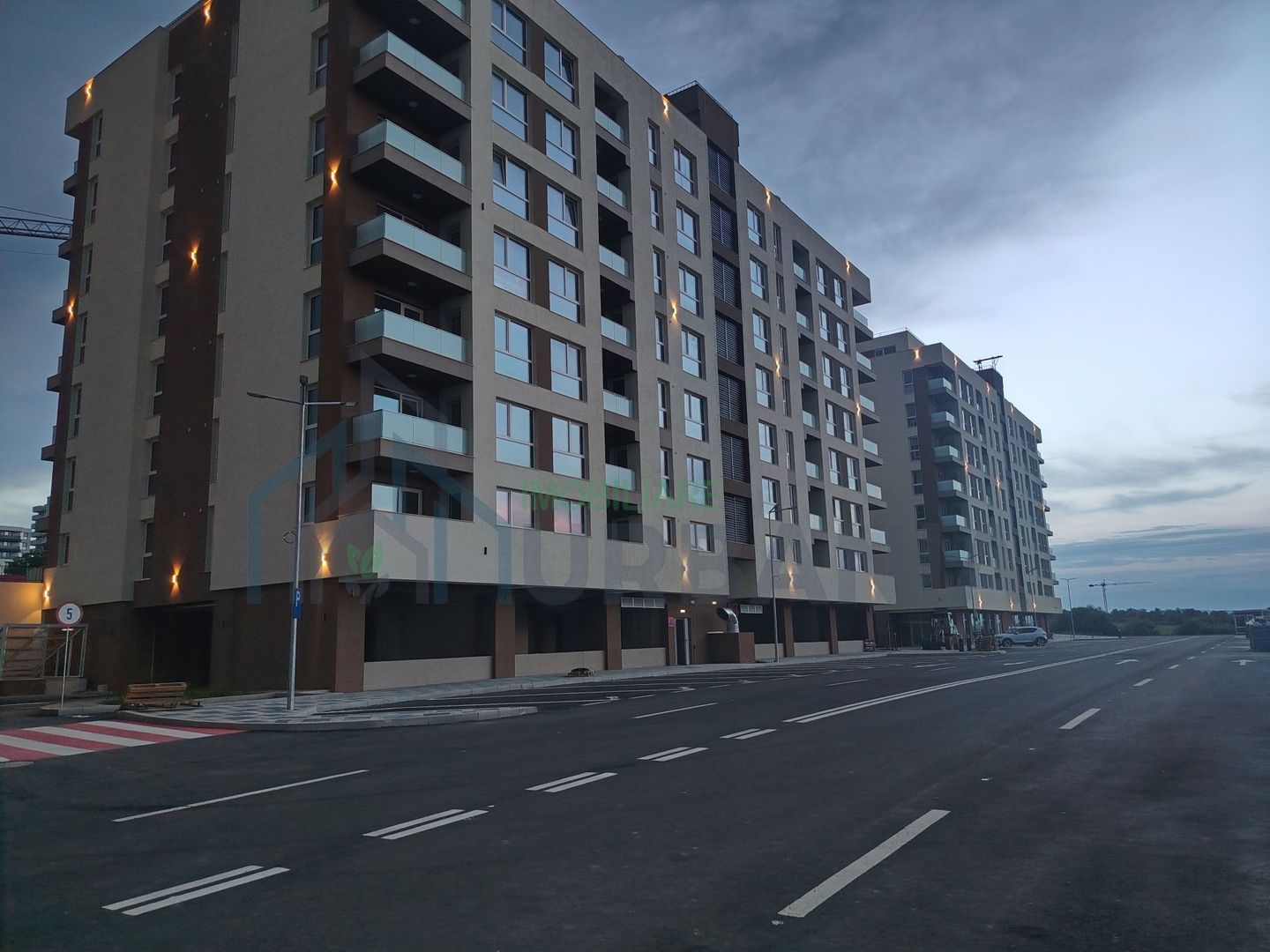Apartament 2 camere, 72 mp, Complex Răsărit de Soare - Copou, decomandat, parcare inclusă - Poză 1