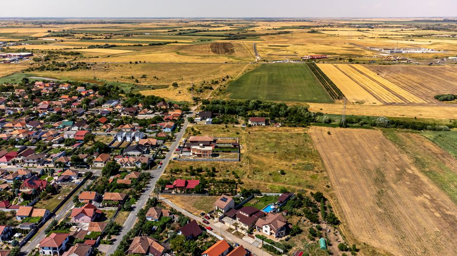 Loc de casă de 929 mp în Poltura Arad - Poză 5