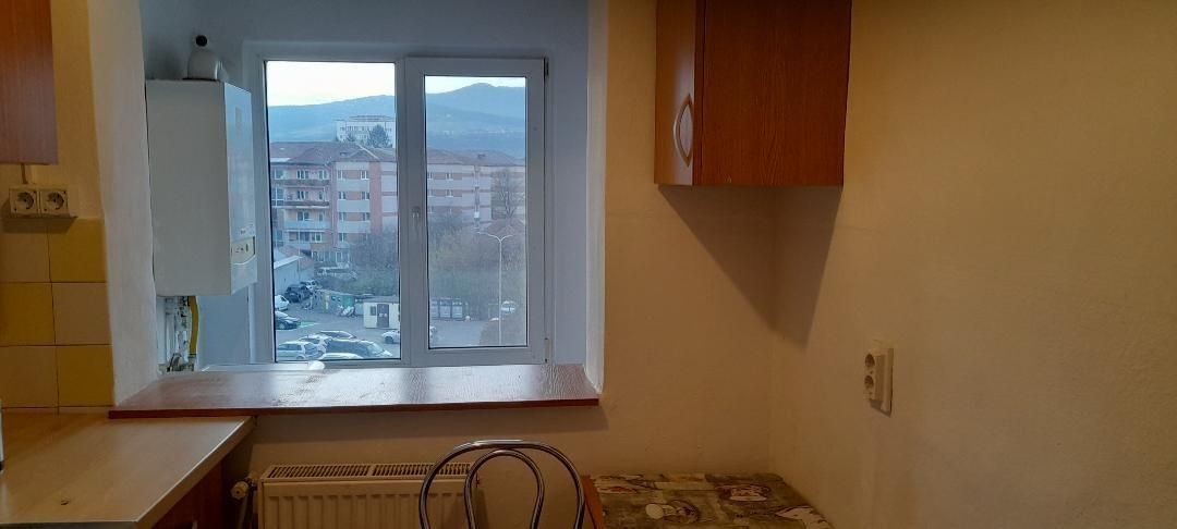 Garsoniera de vanzare in zona cetate - Poză 2