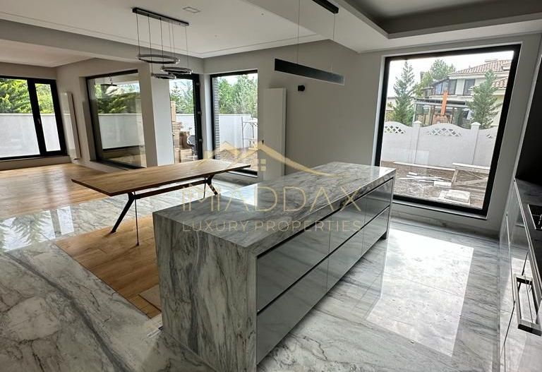 Vila Lux 7 camere de inchiriat***465mp***Erou Iancu Nicolae - Poză 11