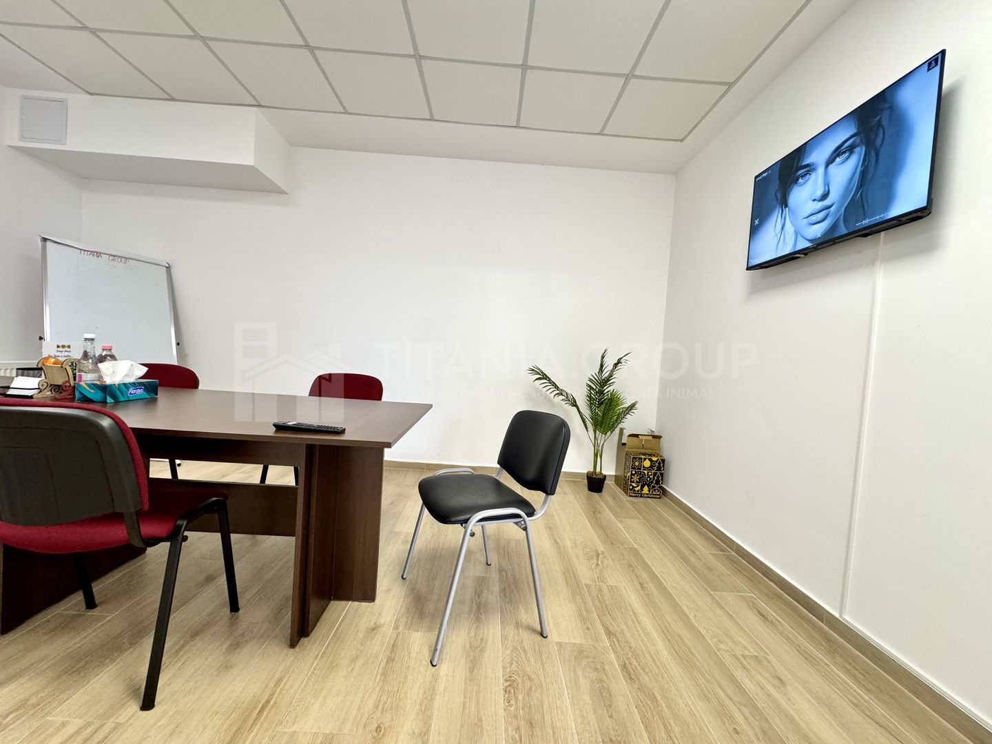 Spațiu comercial Kasper Coresi 100 mp, terasă 35mp - Poză 5