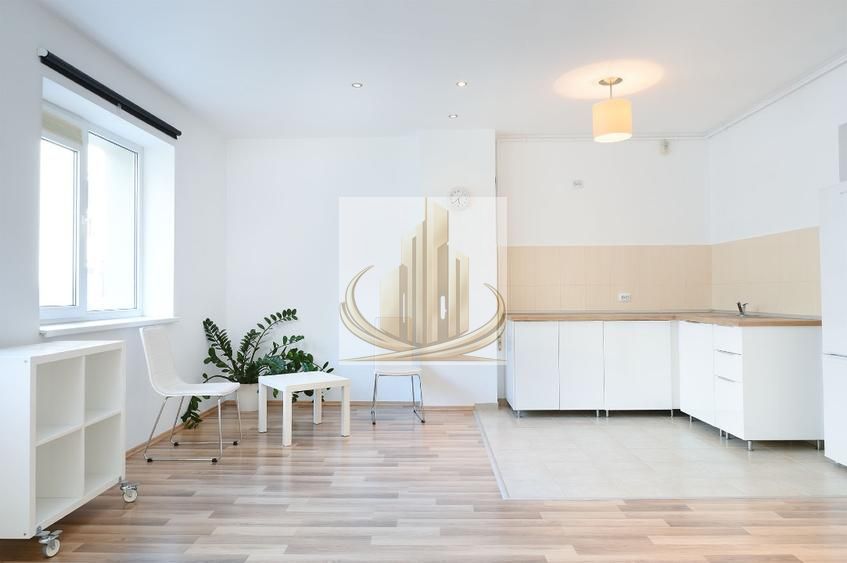 Apartament 3 camere | 2 băi | 84 mp | Etaj 10 Sector 4 - Poză 2