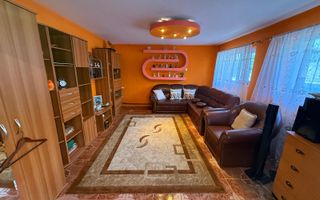 Vila S+P+1,+ garaj inchis + terasa si teren intravilan 6300 mp - Poză 8