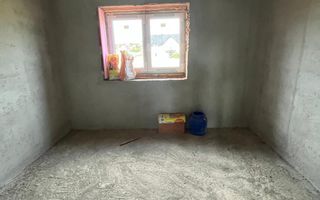 🏡 Casă de vânzare | Burdujeni | 200 mp utili | 7,7 Ari 🏡 - Poză 4