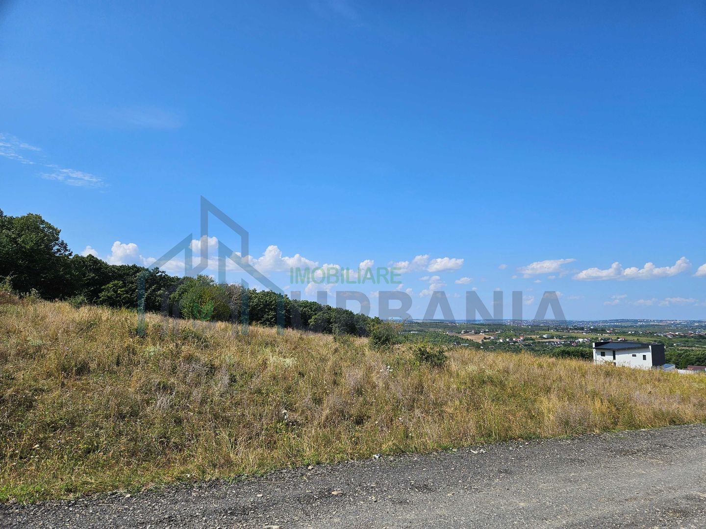 Teren în Pietrarie– 2.382 mp, lângă pădure, cu priveliște spre oraș - Poză 2