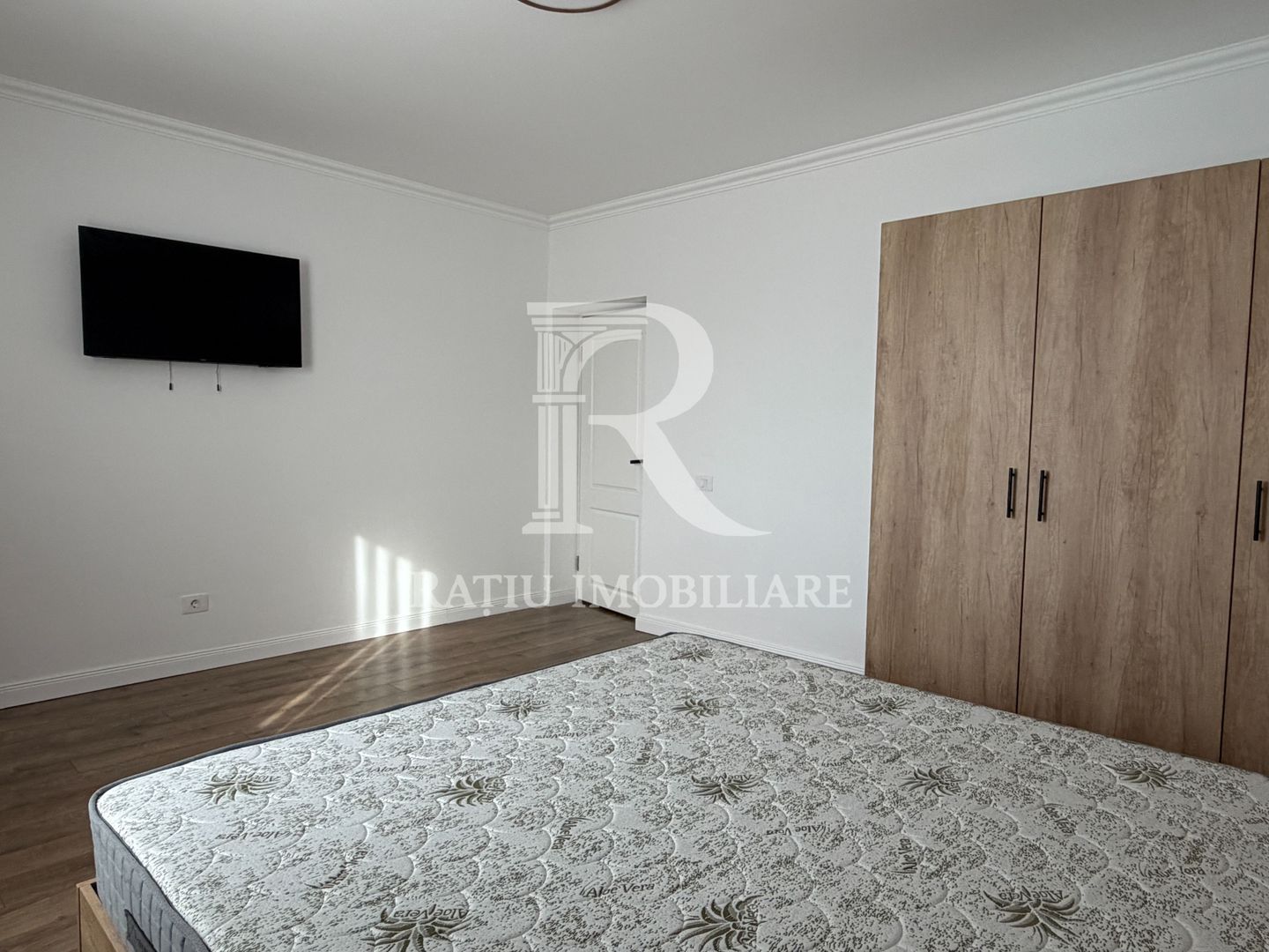 Casa cu 4 dormitoare | Jacuzzi | Sauna | Sanmartin | Oradea - Poză 22