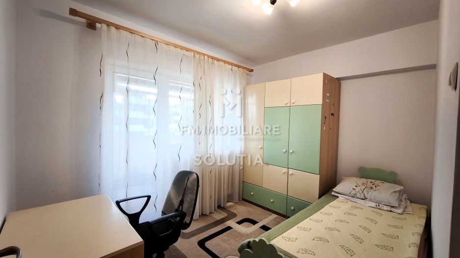 Apartament 3 camere de închiriat | 2 băi | zonă Marinex – Baia Mare - Poză 1
