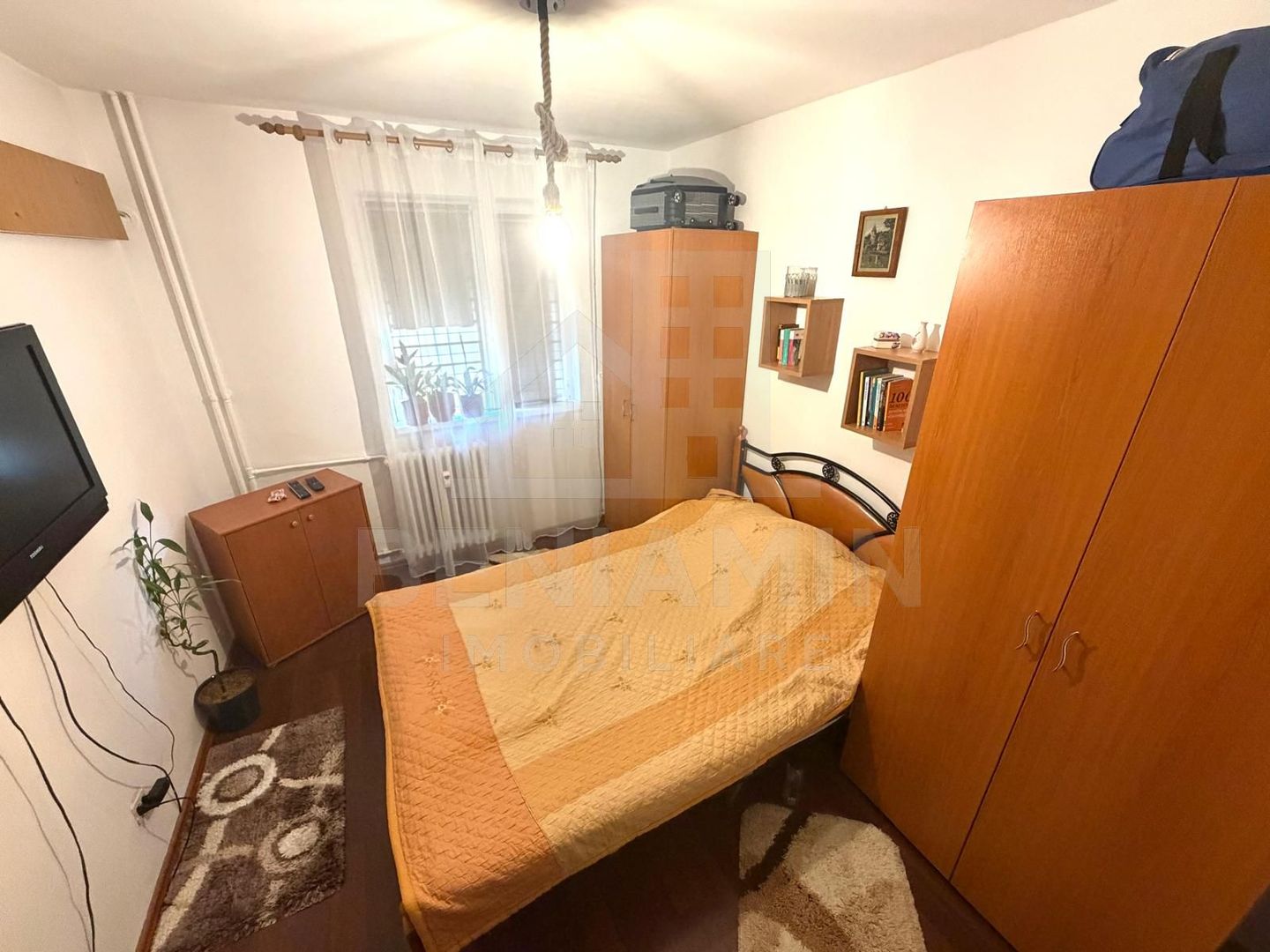 3 camere semidecomandat etaj 3 mobilat utilat - Valea Rosie - 69mp - Poză 7