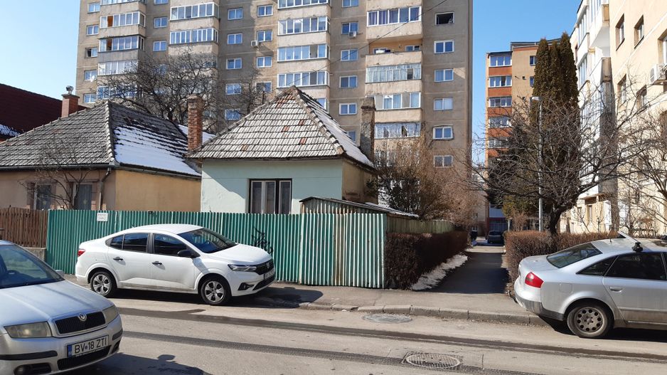 Cartierul Astra, casa batraneasca cu 166mp teren, 83000 euro - Poză 3