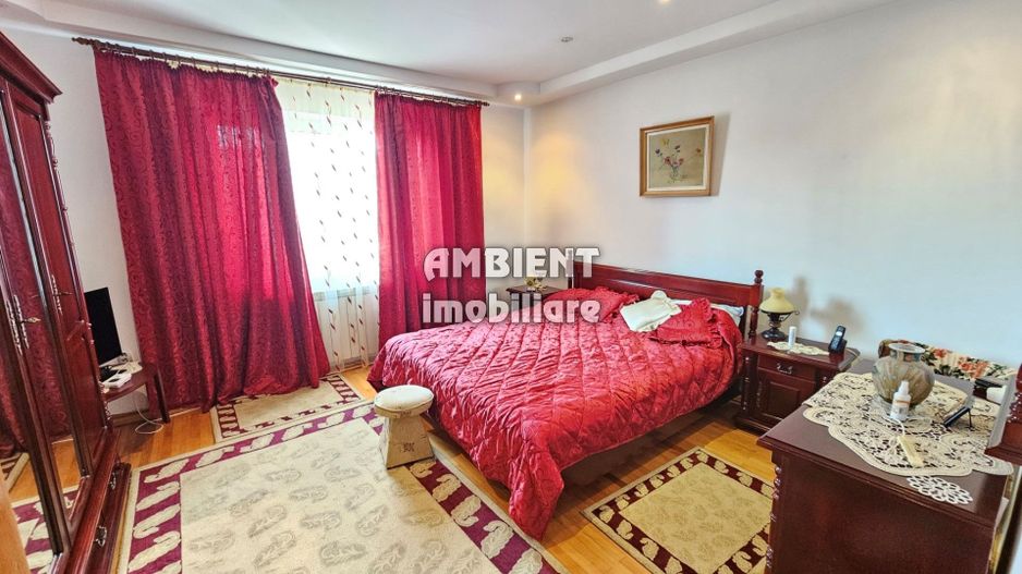 VILĂ P+1E, teren 2.200 mp, zona CASTANILOR; - Poză 8