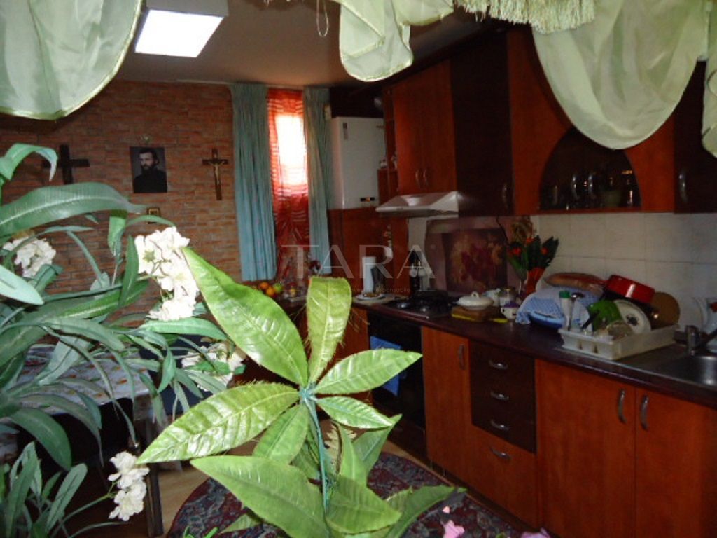 Casă / Vilă de vânzare in Floresti - Poză 3