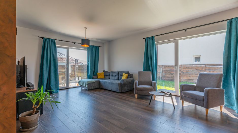 Casă Individuală de Închiriat, Încălzire în Pardoseală, Teren 400 mp - Poză 3