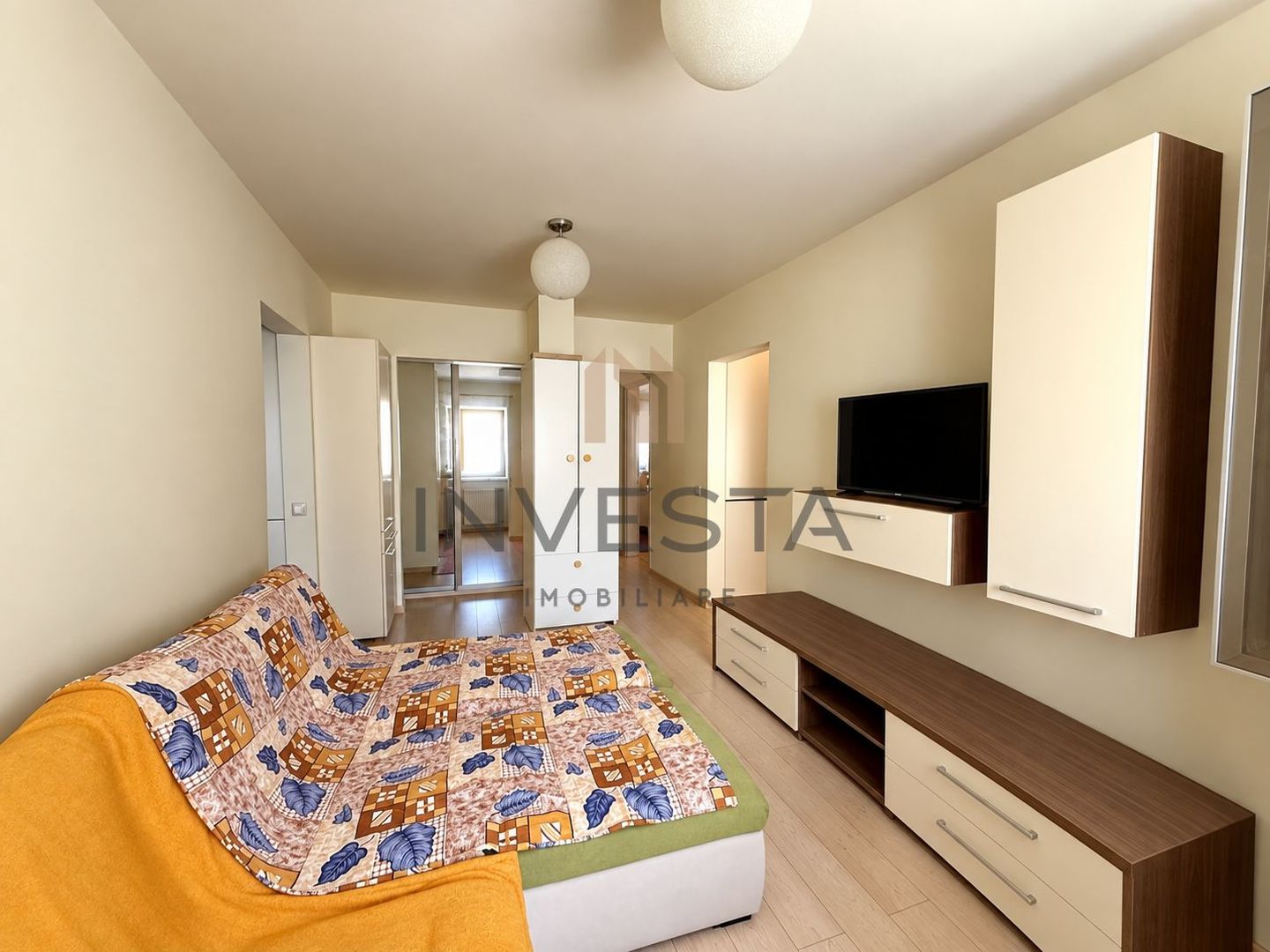 Apartament 4 camere decomandat 78 mp, etaj intermediar, zona Plopilor - Poză 1