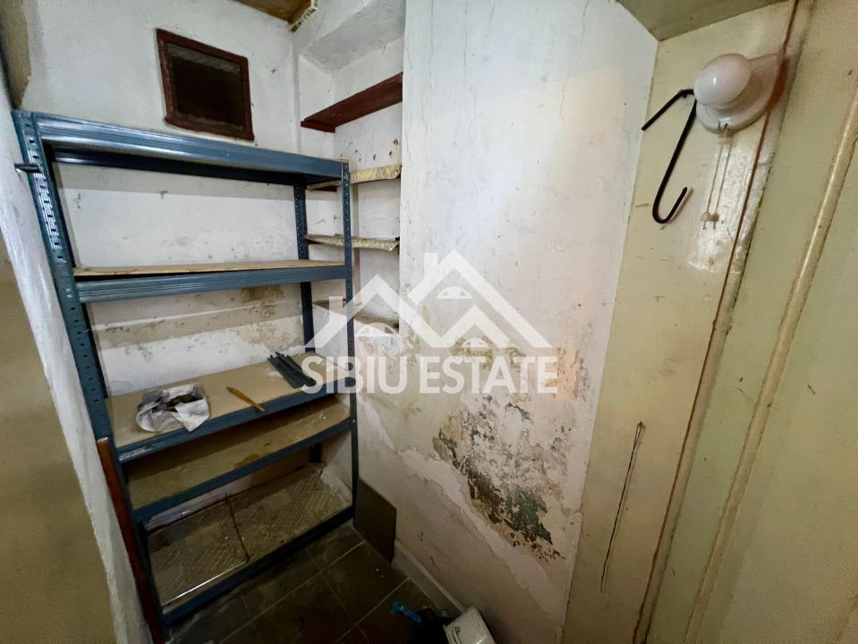 Apartament spațios la casă , 3 camere, zona Piața Cibin - Poză 8