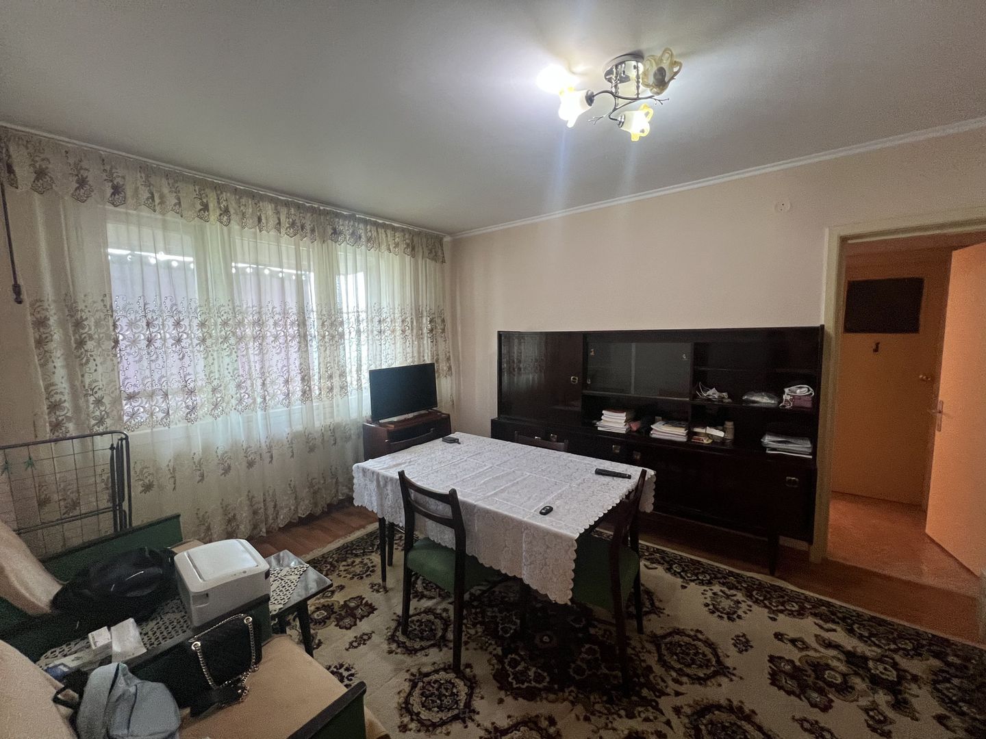 vand apartament 2 camere zona Kiseleff, etaj 3, gaz pe scara - Poză 1