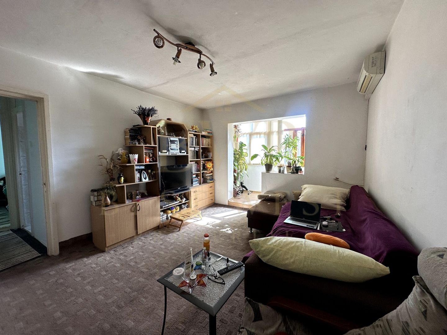 Apartament 3 camere, 2 bai, etaj intermediar, Dambovita - Poză 3