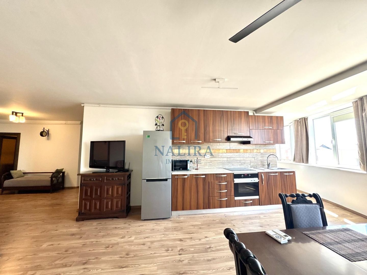 Chirie apartament 97mp cu 3 camere + Parcare - Transilvaniei - Poză 8