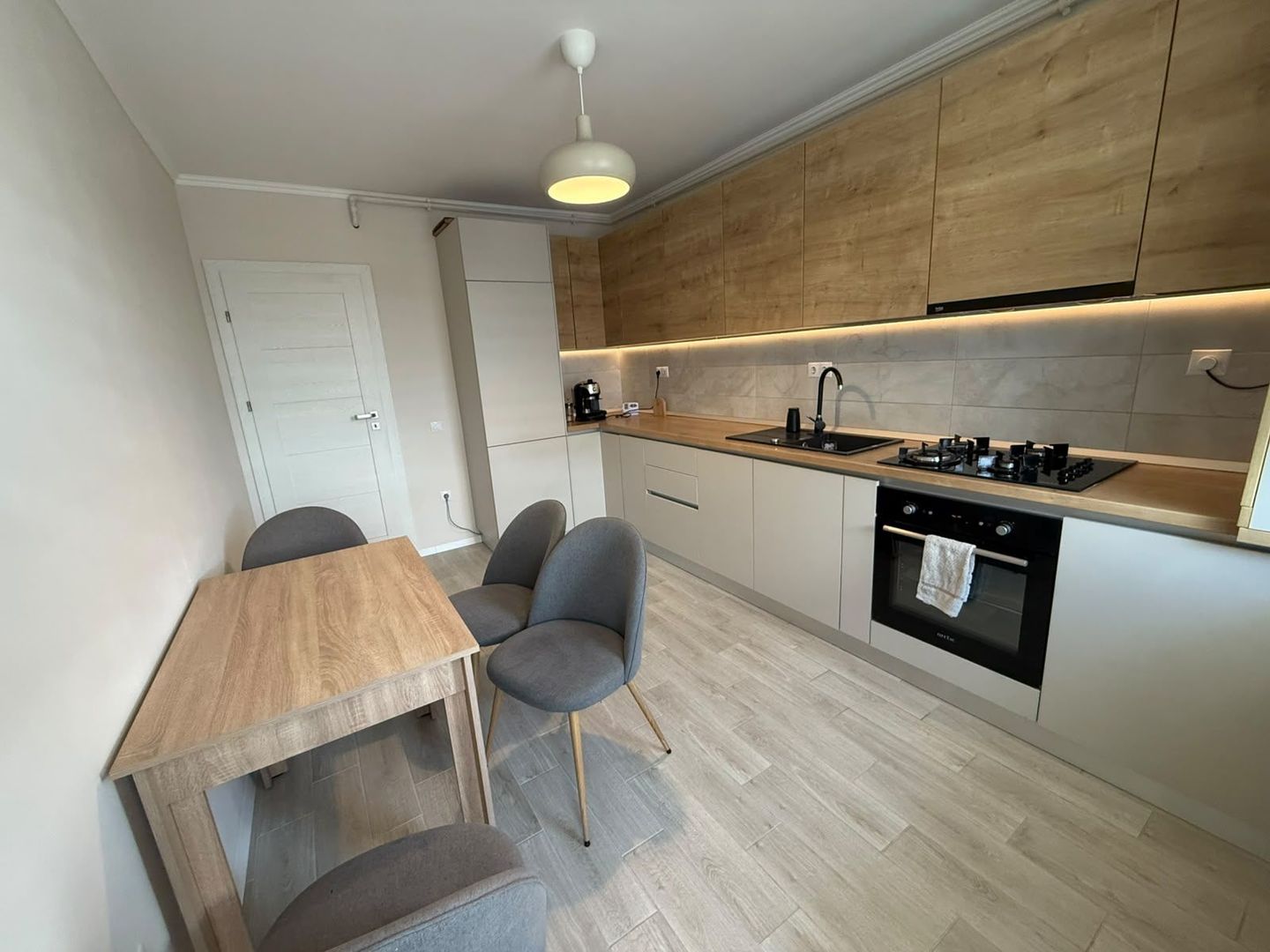 Apartament 2 camere decomandat - P. Brana, Selimbar - Poză 7