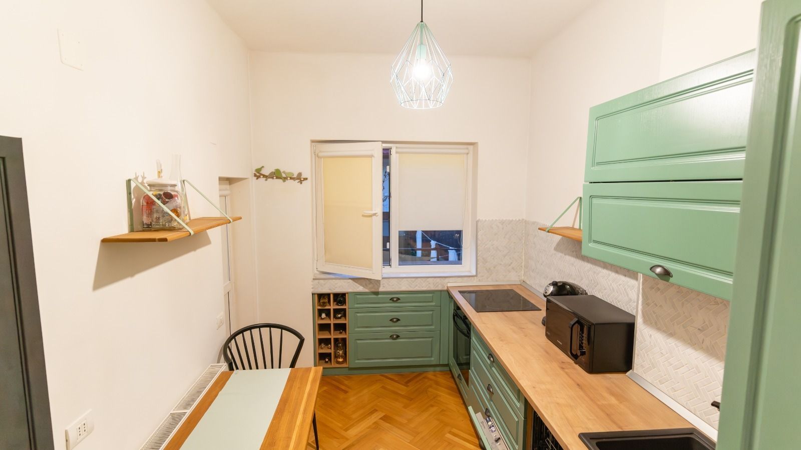 Apartament cu personalitate în vilă – 73,69 mp utili + boxă – Popa Nan - Poză 7