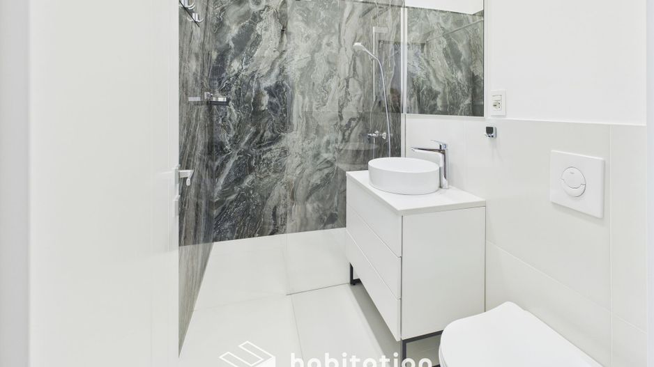 Elegant, finisaje premium, locație deosebita - 3 camere  în Bălcescu - Poză 23