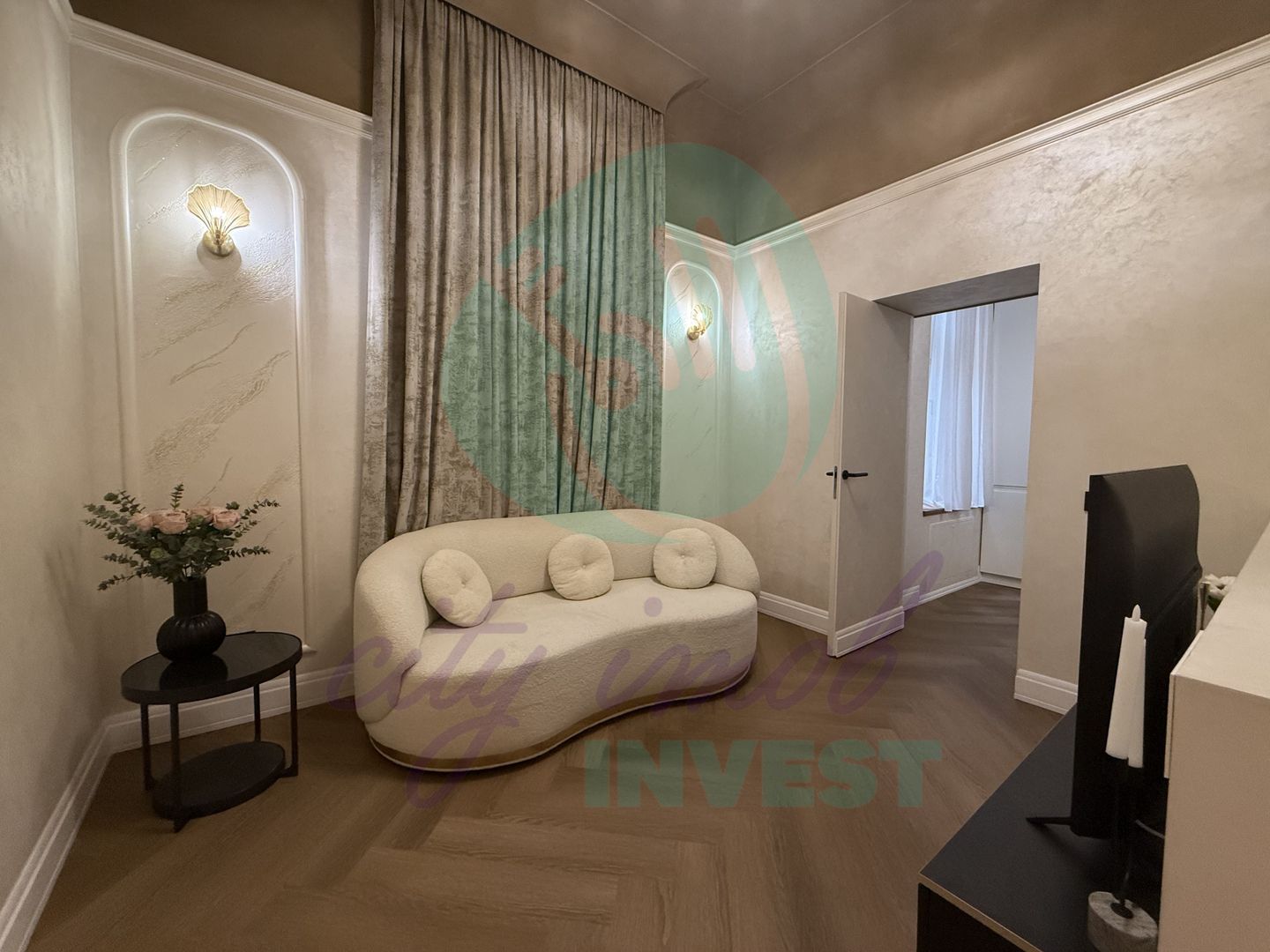 Apartament zona centrala - Poză 1