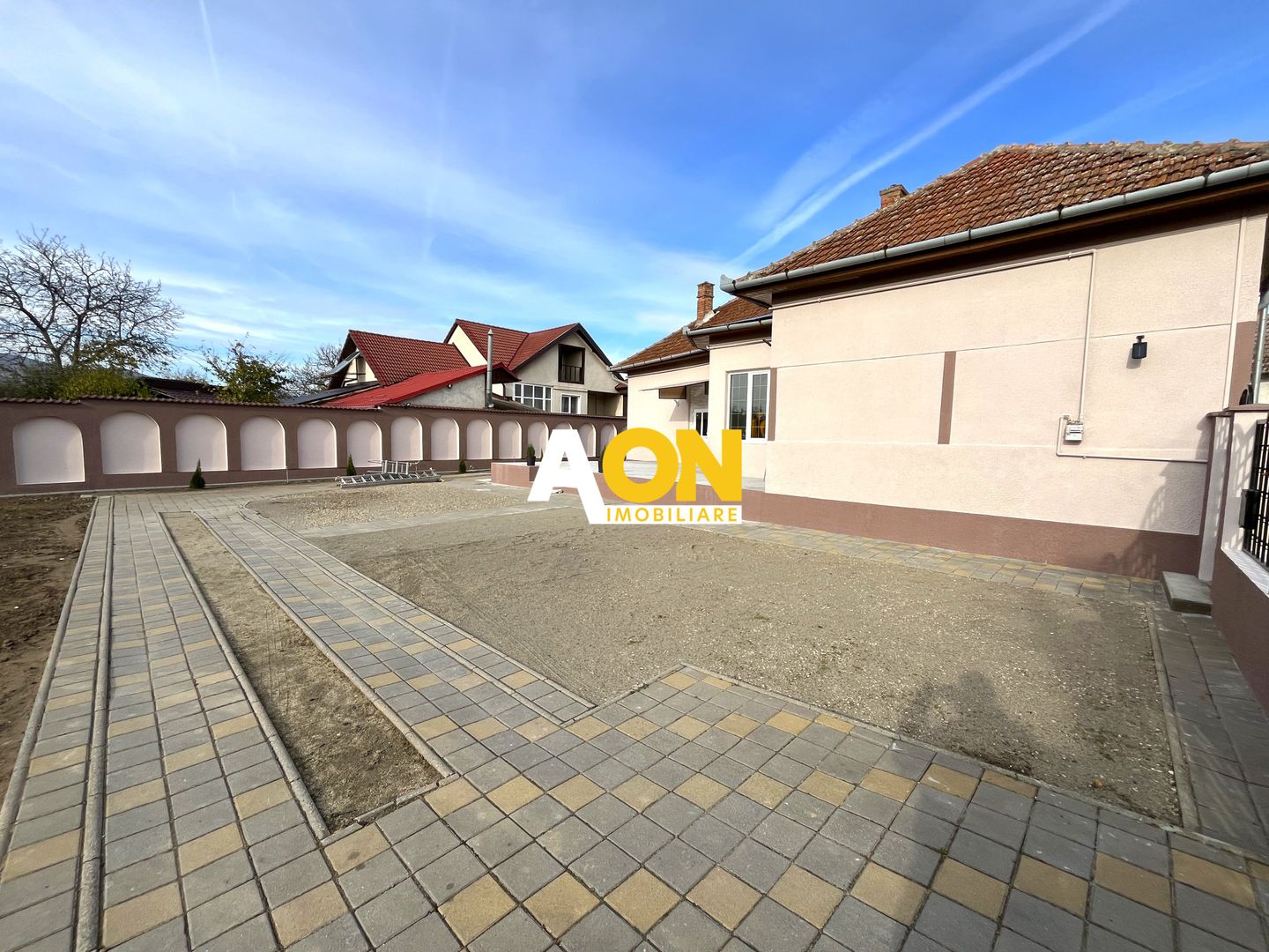 Casa-Vila de vanzare Alba Iulia-Centru - Poză 1