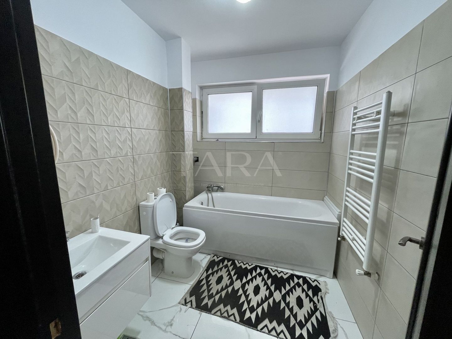 Apartament cu 2 camere, mobilat, etaj intermediar, Dâmbul Rotun - Poză 8