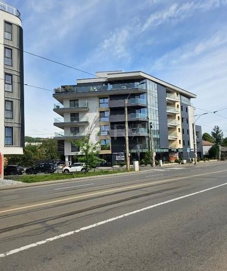 Apartament modern cu 2 camere, 2 balcoane și vedere deschisă. - Poză 16