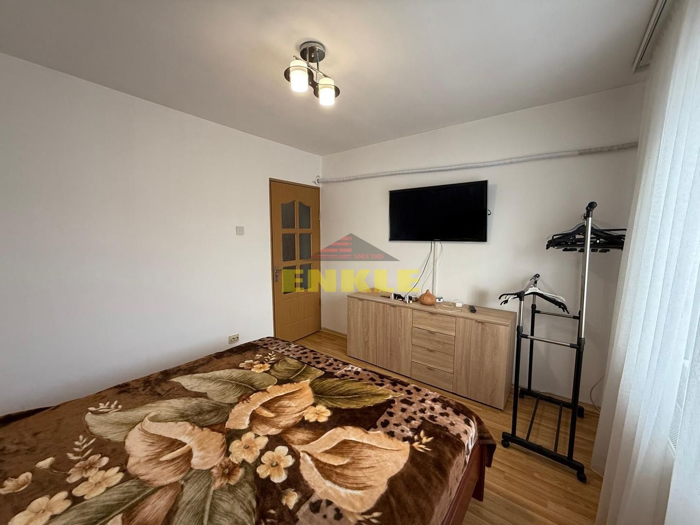 Apartament 2 camere decomandat – Zona Piața Mare - Poză 4