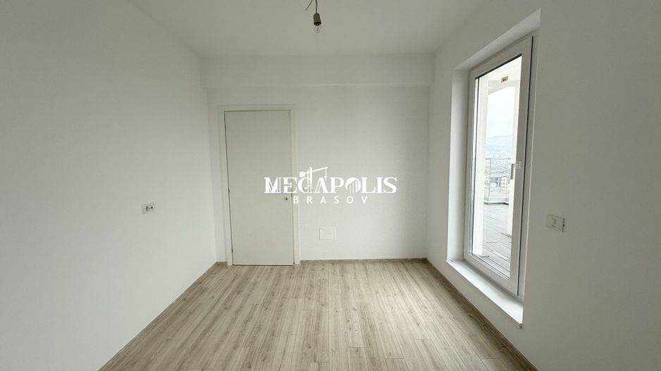 Vinzare Penthouse FINALIZAT SI INTABULAT BRASOV ZONA TRACTORUL - Poză 14