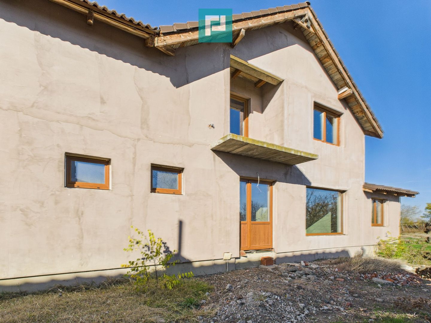 Proprietate impresionantă în Nădab - Poză 4