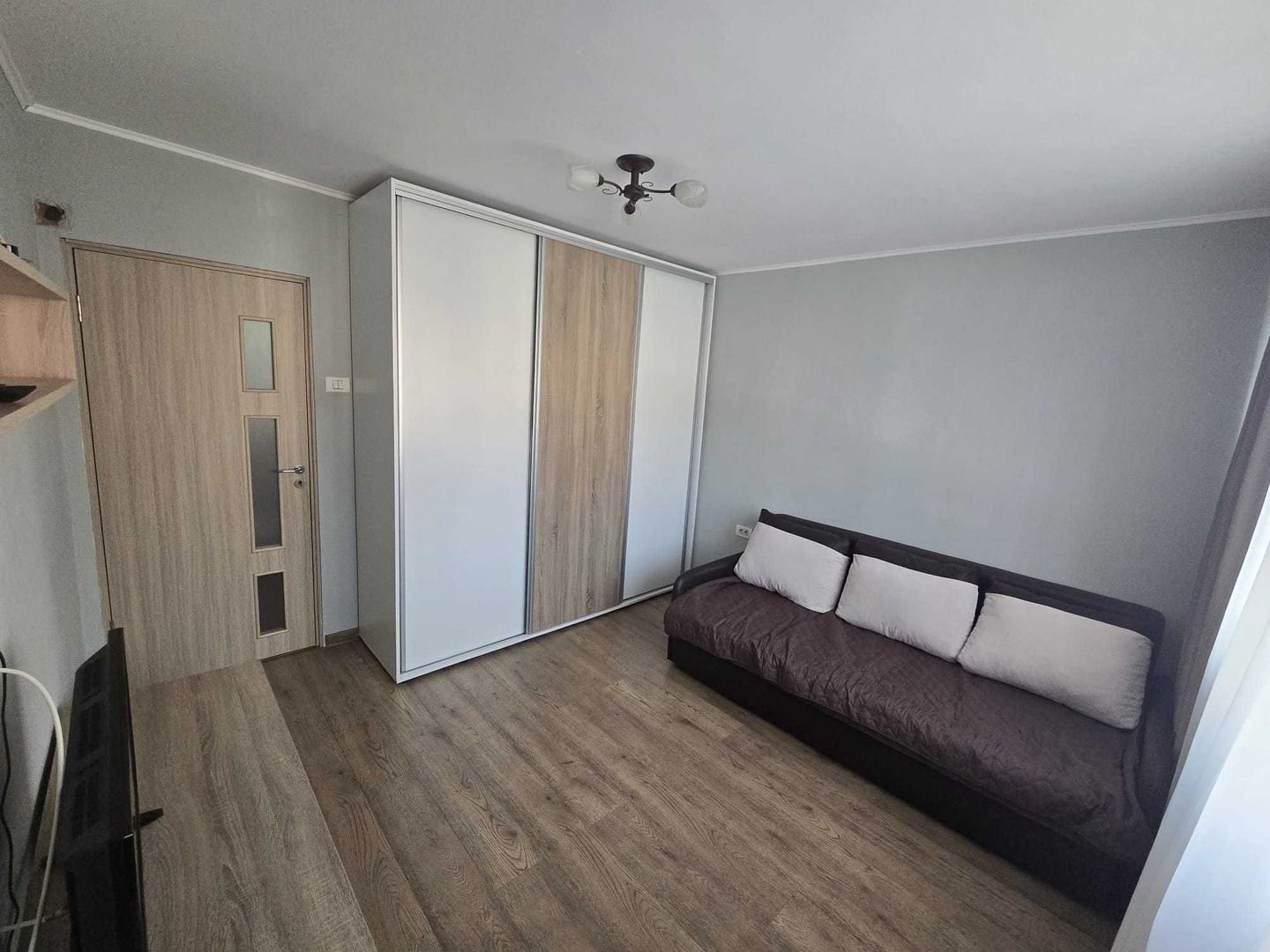 Apartament 2 camere de închiriat Eroii Revoluției - Poză 2