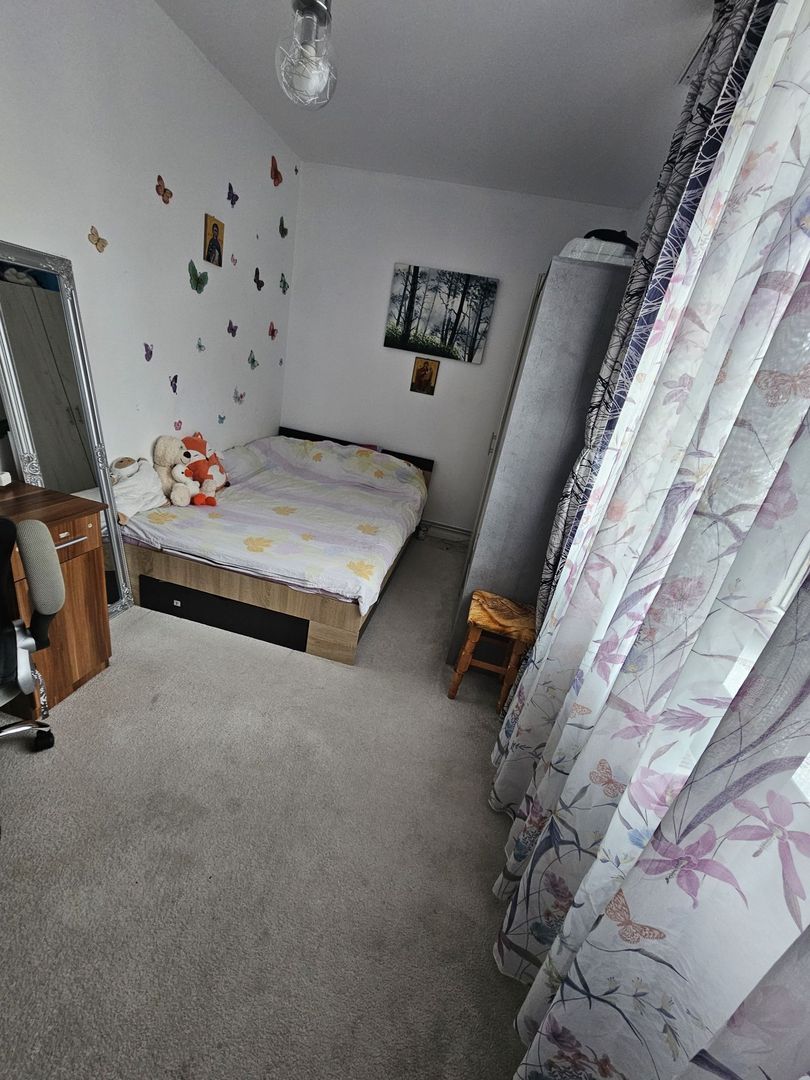 Vând apartament 2 camere decomandat - Poză 2